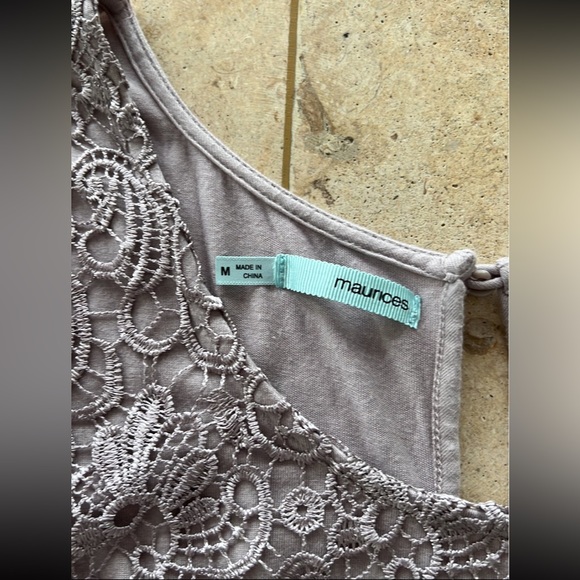 Maurice’s Women’s Lace Top size Medium - Picture 2 of 3